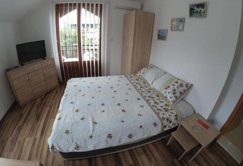 استودیوی استاندارد, Apartment And Rooms Konak