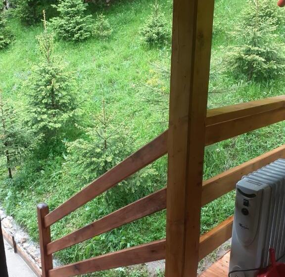 דירת חדר נוף לגינה, Casa Maia Dambovicioara