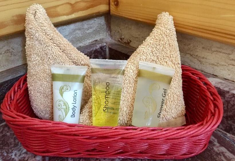 اتاق لوکس یک تخته, Jewel Howard Carter