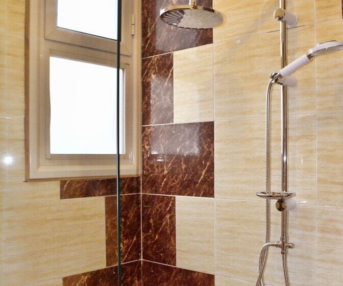 اتاق لوکس یک تخته, Jewel Howard Carter