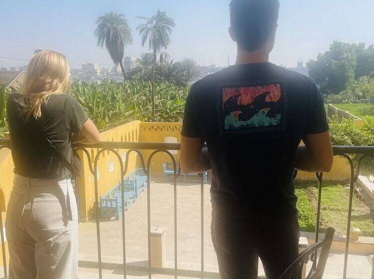 اتاق لوکس, Jewel Howard Carter