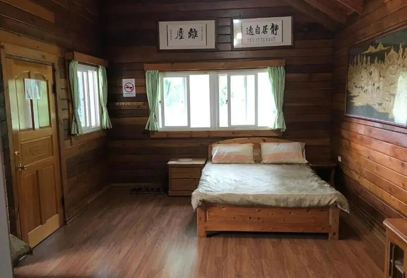اتاق خانوادگی, Jin Zu Cottage