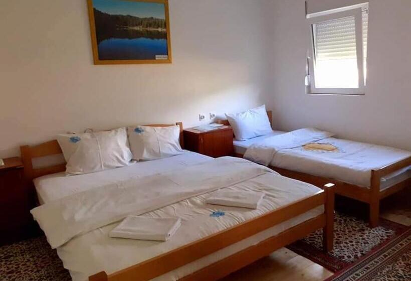 اتاق استاندارد سه نفره, Rooms Lida & Friendly Home