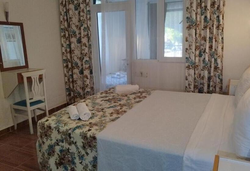 패밀리 룸 가든 전망, Cemils Guest House