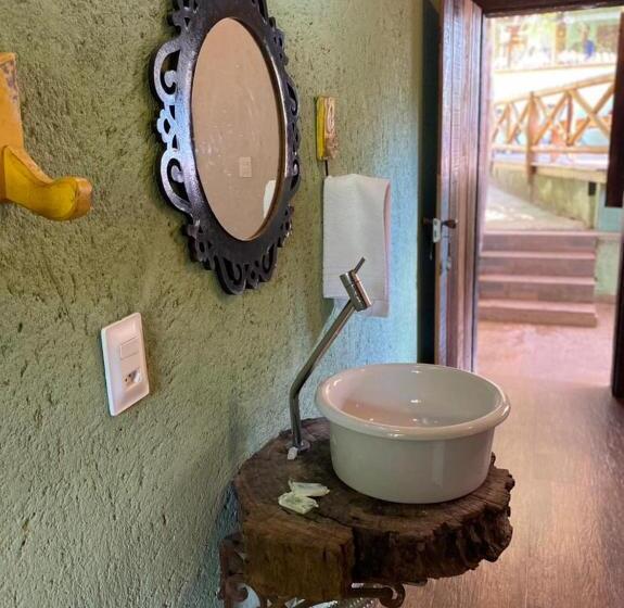 标准三人间, Pousada Lapralapa