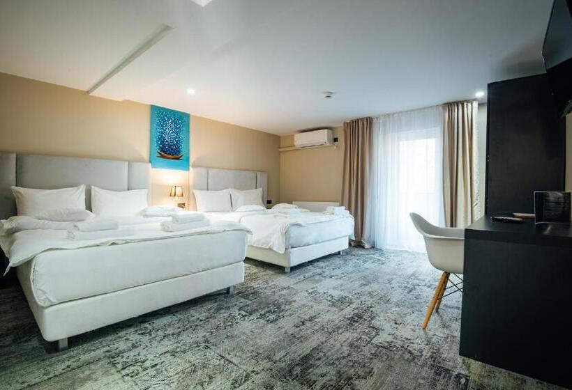 패밀리 룸, Vila Fabesca