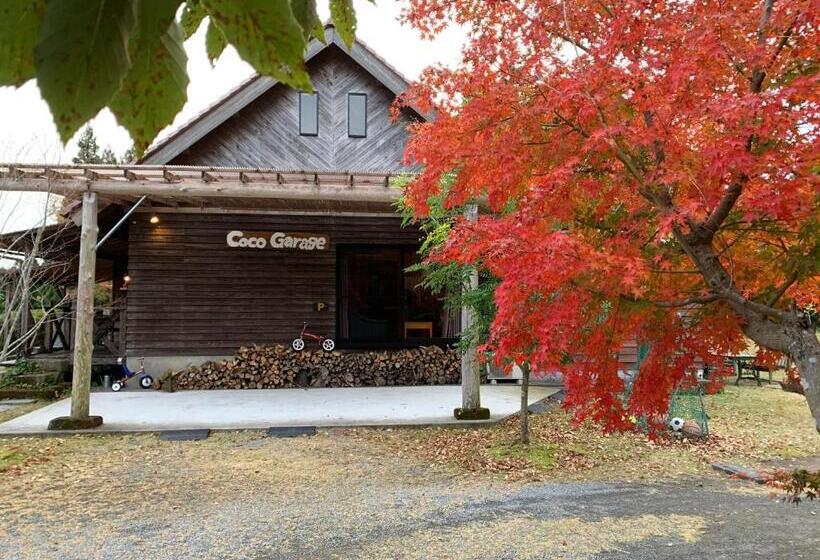 בונגלו משפחתי, Guesthouse Coco Garage