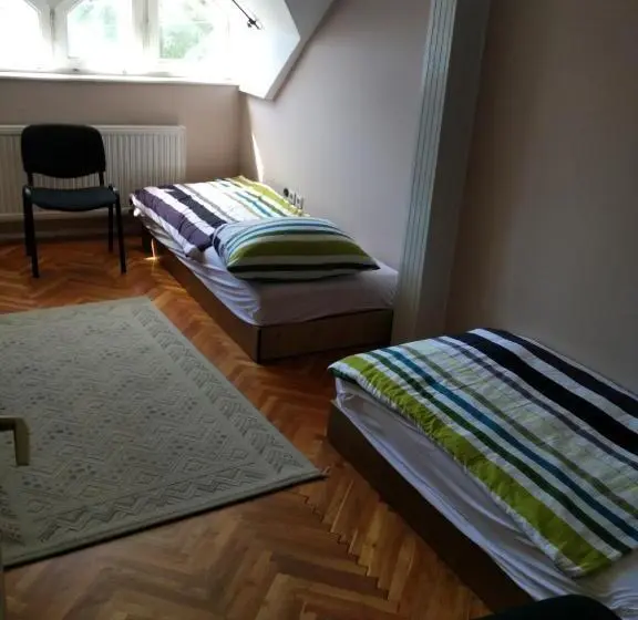 スタンダードトリプルルーム, Horváth Apartmanház