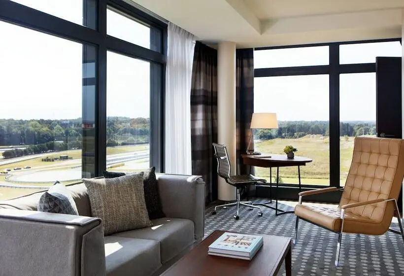 景色の見えるスイートルーム, Kimpton Overland Hotel Atlanta Airport, An Ihg