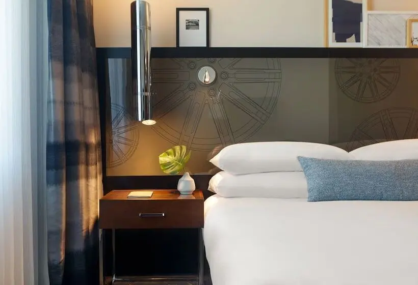 景色の見えるスイートルーム, Kimpton Overland Hotel   Atlanta Airport, An Ihg