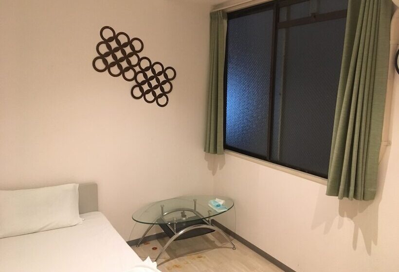 Номер Стандарт Трехместный, 1.2.3 Guest House