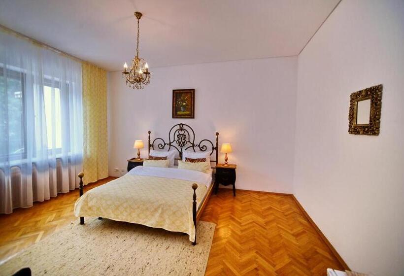 스탠다드 룸, Casa Negustorului