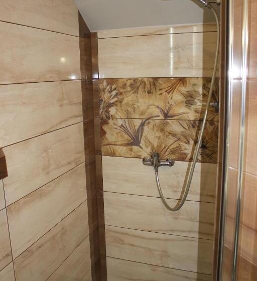 اتاق استاندارد سه تخته با بالکن, Cottage Kazka Lisu