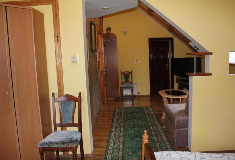 Номер Стандарт Трехместный, Cottage Kazka Lisu