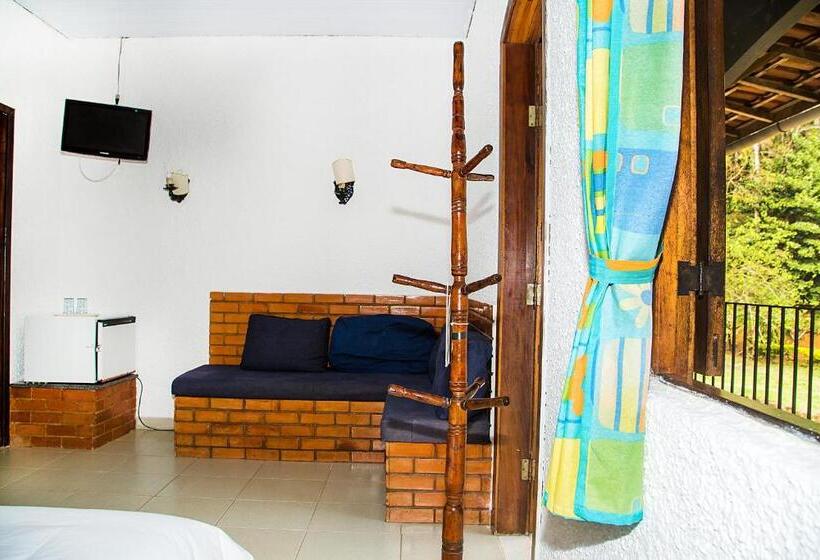 小型套房带阳台, Fazenda Caluje