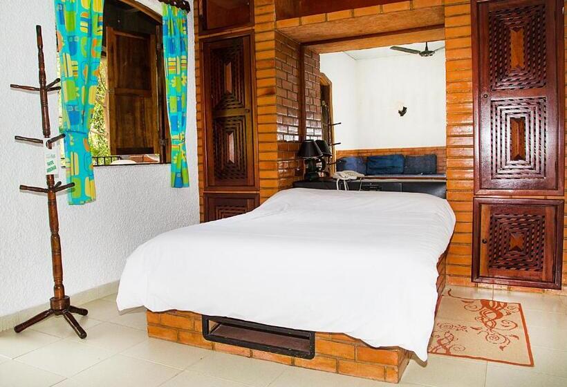 小型套房带阳台, Fazenda Caluje