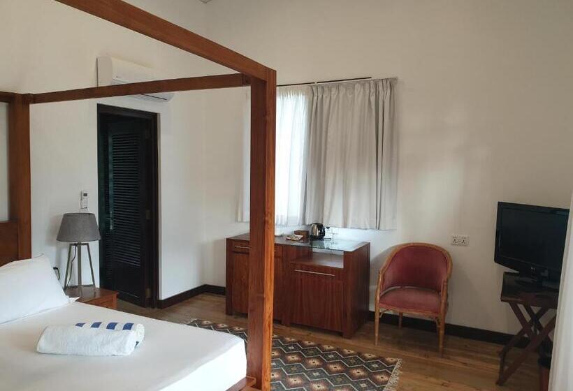 Chalet 1 Soveværelse, Shanti Ghar Guest House