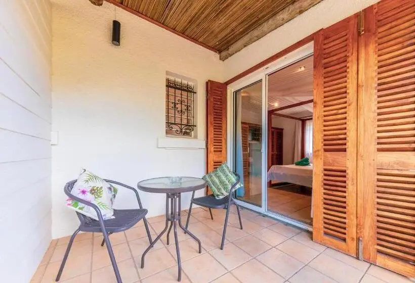 اتاق استاندارد با چشم‌انداز کوهستان, Shanti Ghar Guest House
