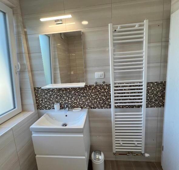 آپارتمان 1 خوابه, Guesthouse Avsenik