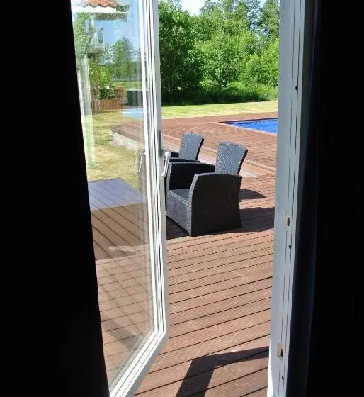 スタンダードシングルルーム, Room By Water