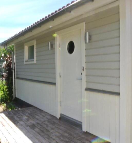 غرفة قياسية فردية, Room By Water