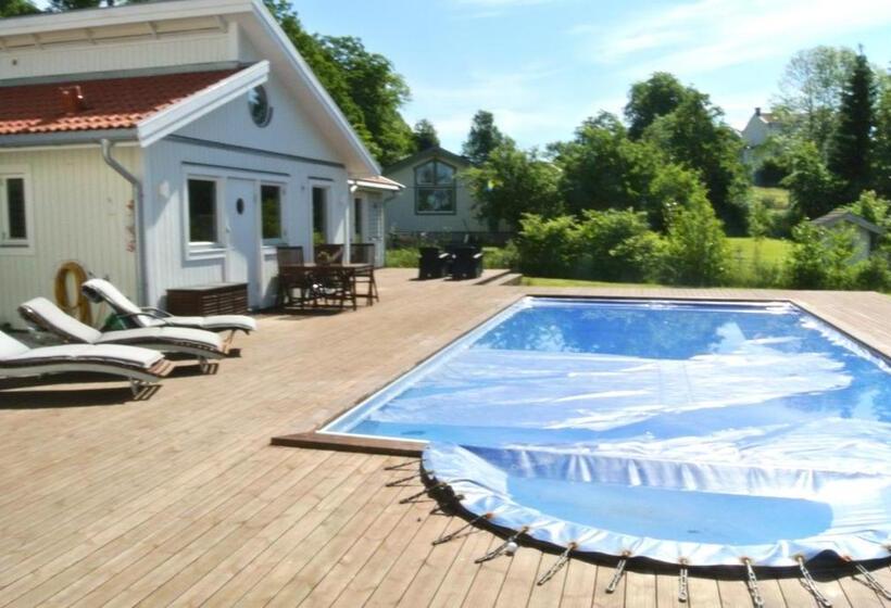 غرفة قياسية مطلّة علي البحيرة, Room By Water