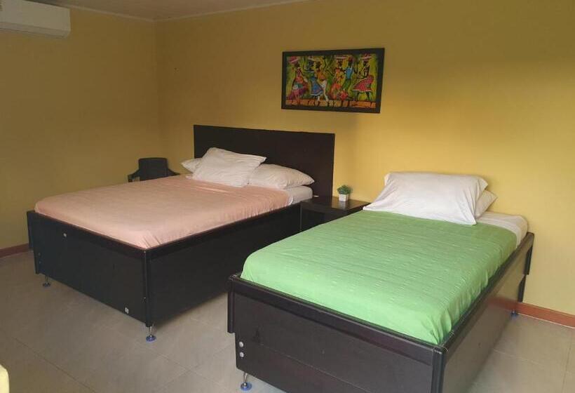 اتاق استاندارد سه نفره, Victoria S Gennie Bay Village Hostal