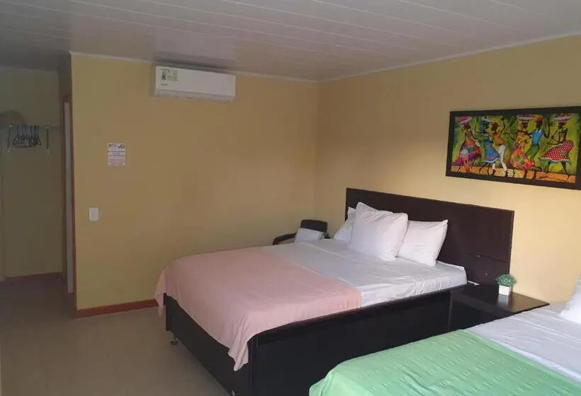 اتاق استاندارد سه نفره, Victoria S Gennie Bay Village Hostal