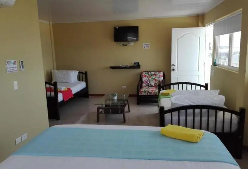 سوییت جونیور لوکس, Victoria S Gennie Bay Village Hostal