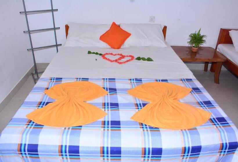 Номер Стандарт Трехместный, Pleasant Park Holiday Inn