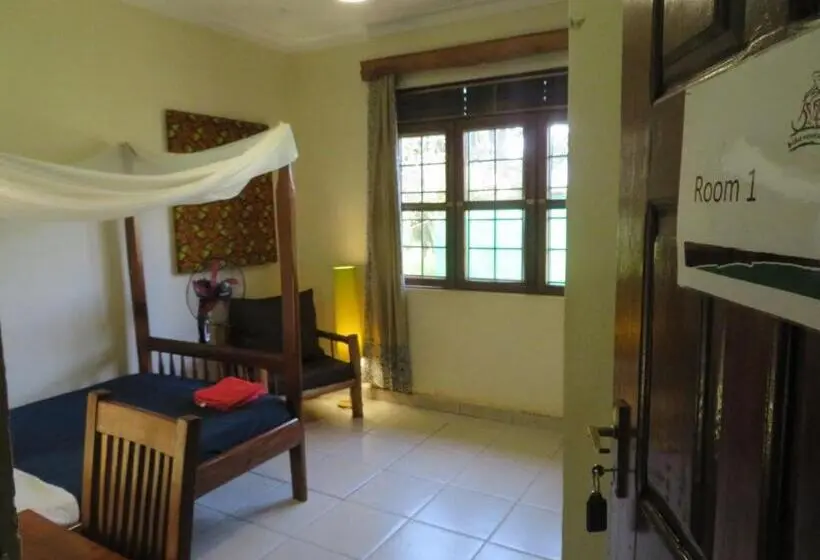 اتاق اکونومی, Bikeventures House Uganda
