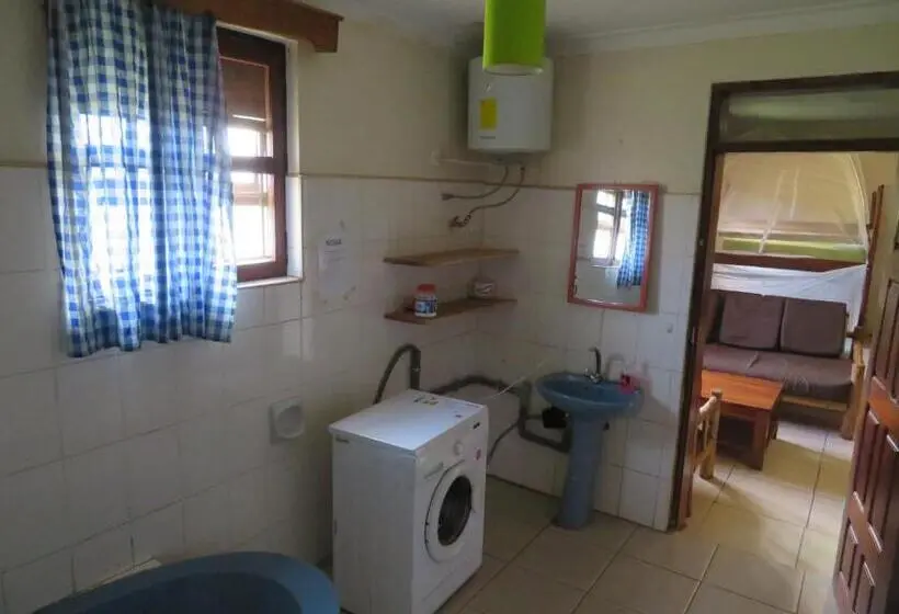 خانه 3 خوابه, Bikeventures House Uganda