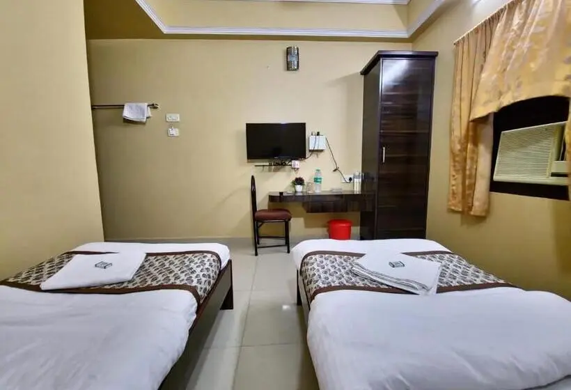 اتاق اکونومی, Bhimas Inn  Puratchi Thalaivar Dr M G Ramachandran Central Railway Station Chennai
