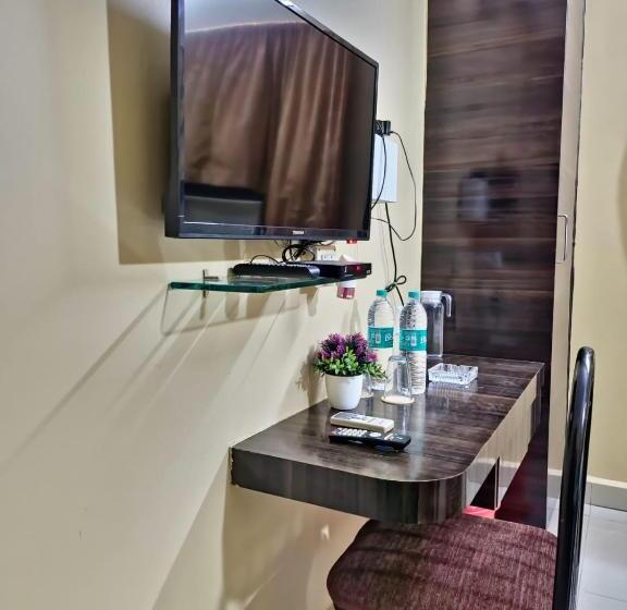 חדר אקונומי, Bhimas Inn Puratchi Thalaivar Dr M G Ramachandran Central Railway Station Chennai