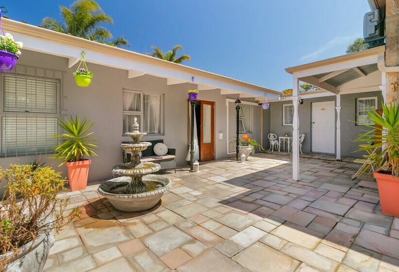 חדר סטנדרט, Betty S Boutique