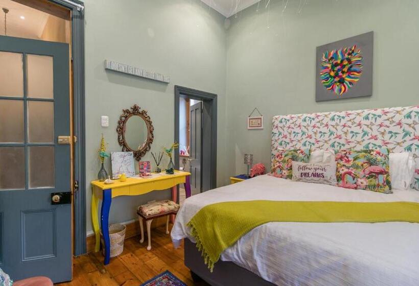 חדר סטנדרט, Betty S Boutique