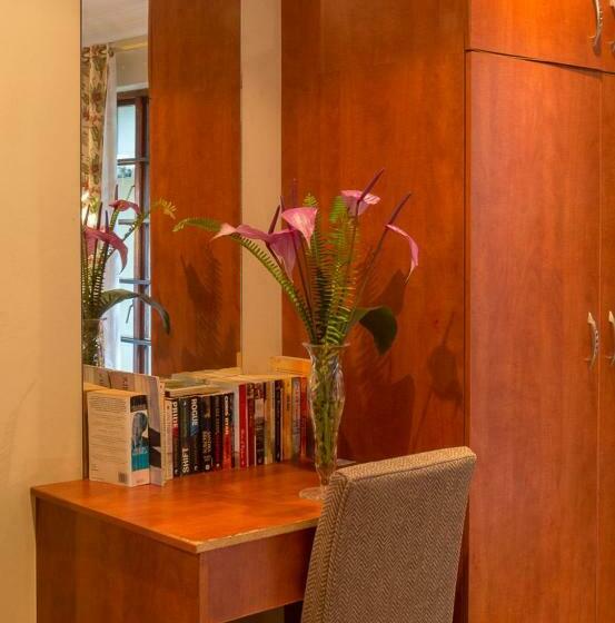 Номер Стандарт, Ekhaya Guest House