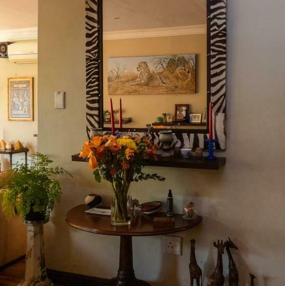 اتاق استاندارد, Ekhaya Guest House