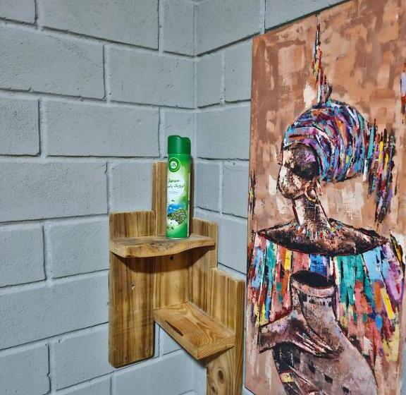 스탠다드 룸 킹사이즈 침대, Mazzola Safari House & Backpacking