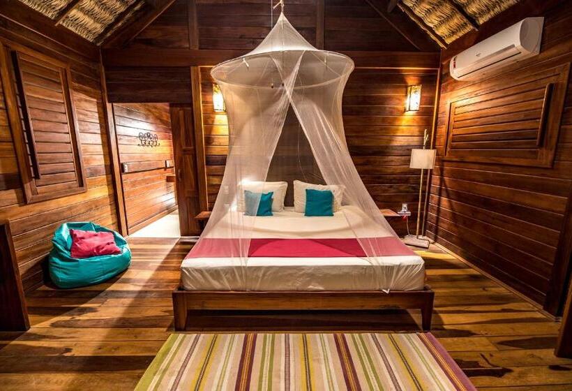 디럭스 방갈로, Pousada Vayú