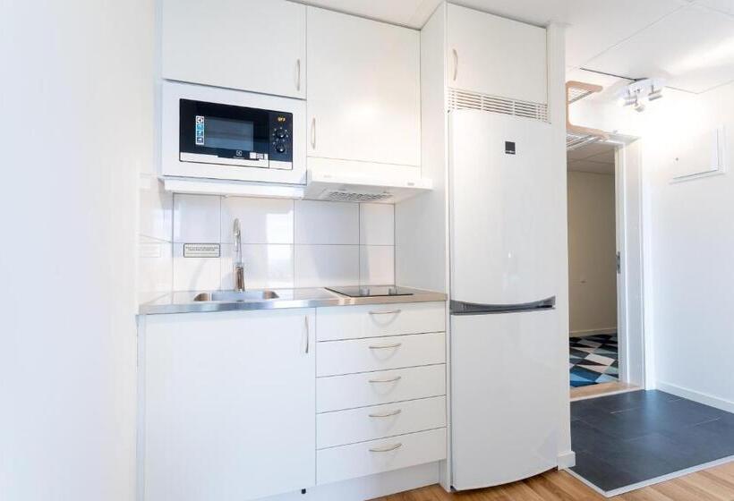 استودیوی سوپریور, Apartdirect Alvsjo