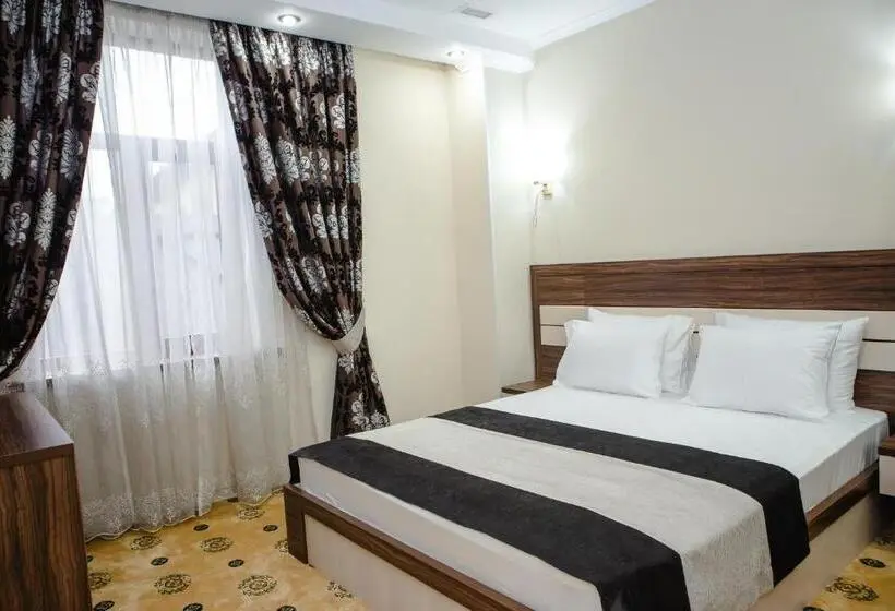 اتاق استاندارد, Luxury House