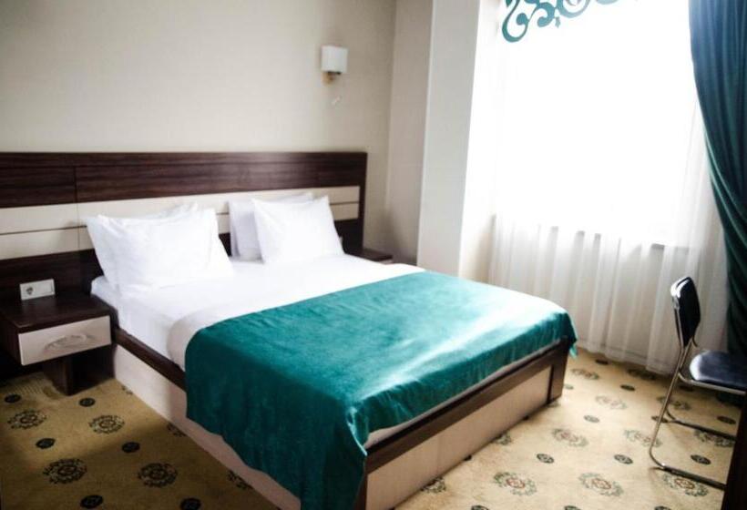 اتاق استاندارد, Luxury House