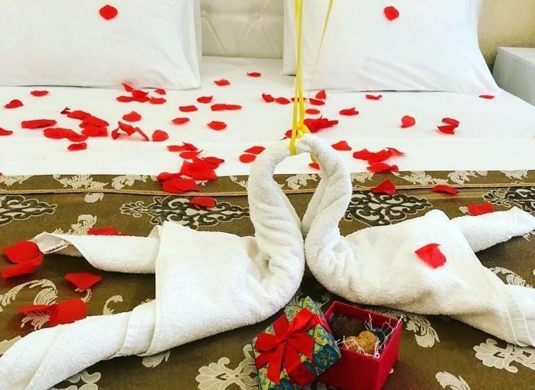 اتاق استاندارد با بالکن, Luxury House