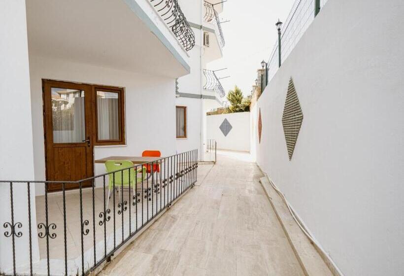 低层单卧公寓, Azra Apart & Otel