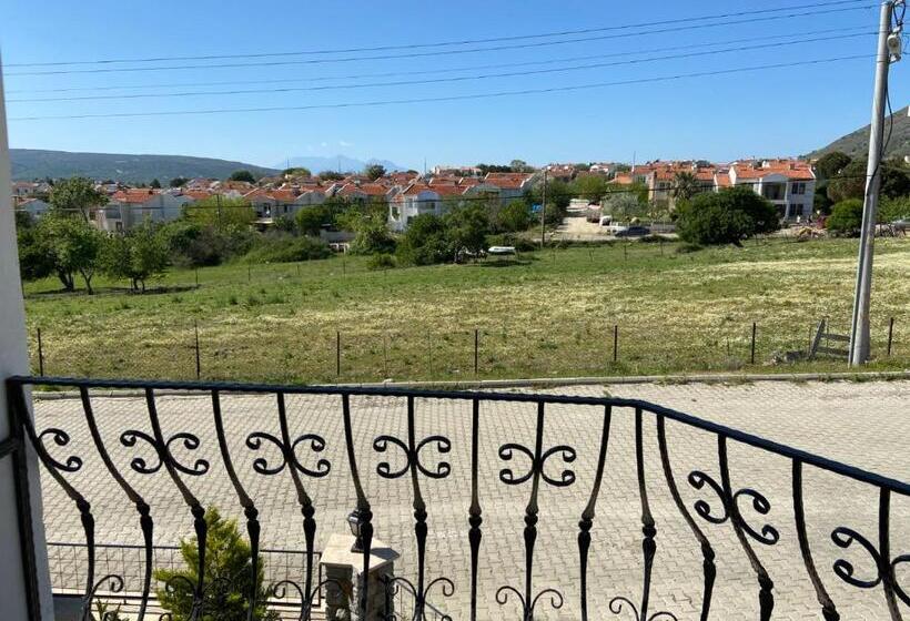 家庭套房, Azra Apart & Otel