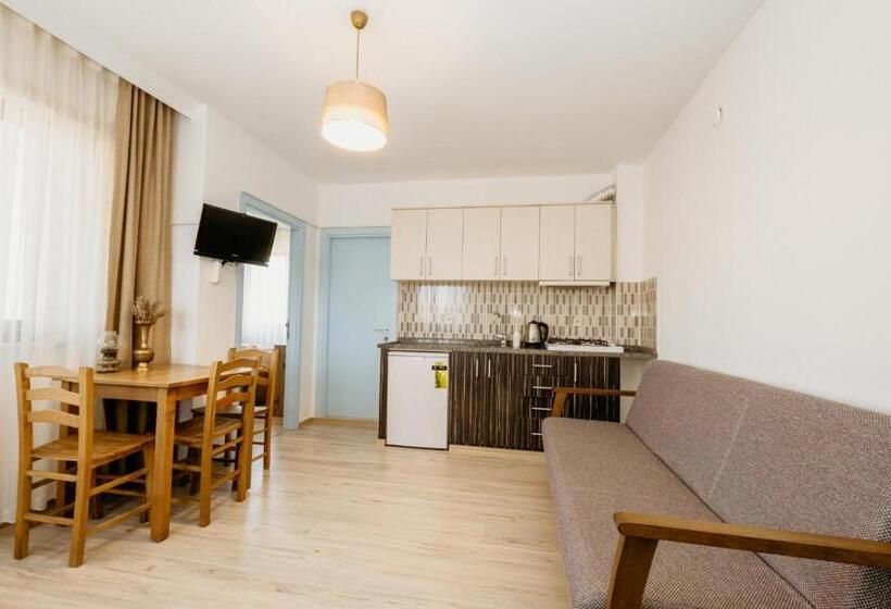 家庭套房, Azra Apart & Otel