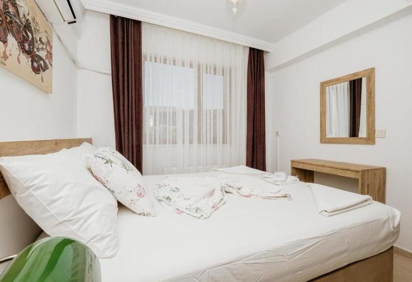 家庭房带园景, Azra Apart & Otel