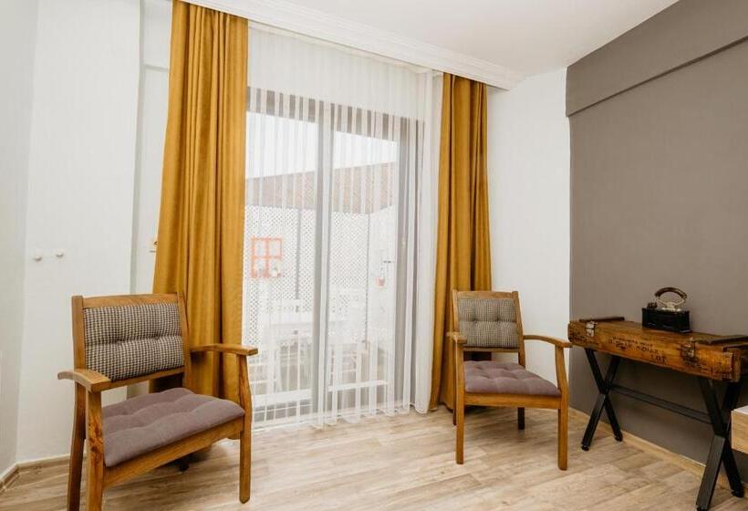 标准房带园景, Azra Apart & Otel