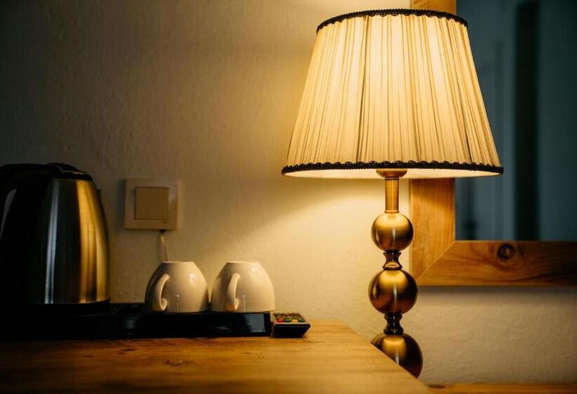 标准房带园景, Azra Apart & Otel